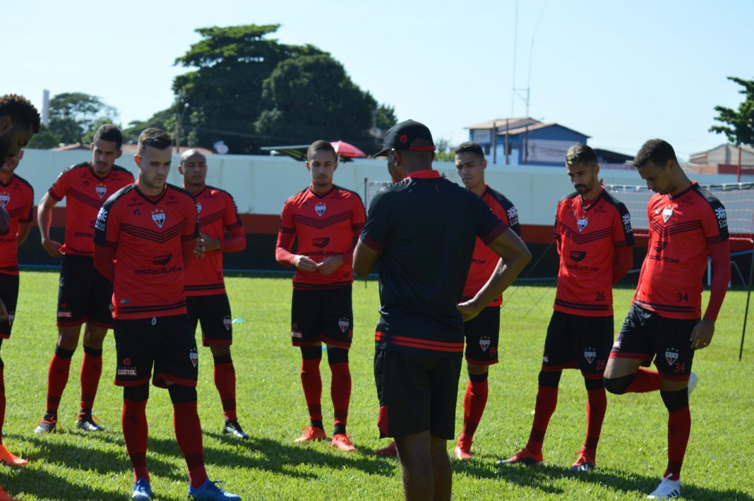 atletico encara anapolis no jonas duarte com jorginho e mudancas na formacao titular