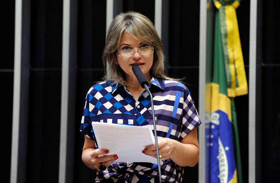 flavia moraes