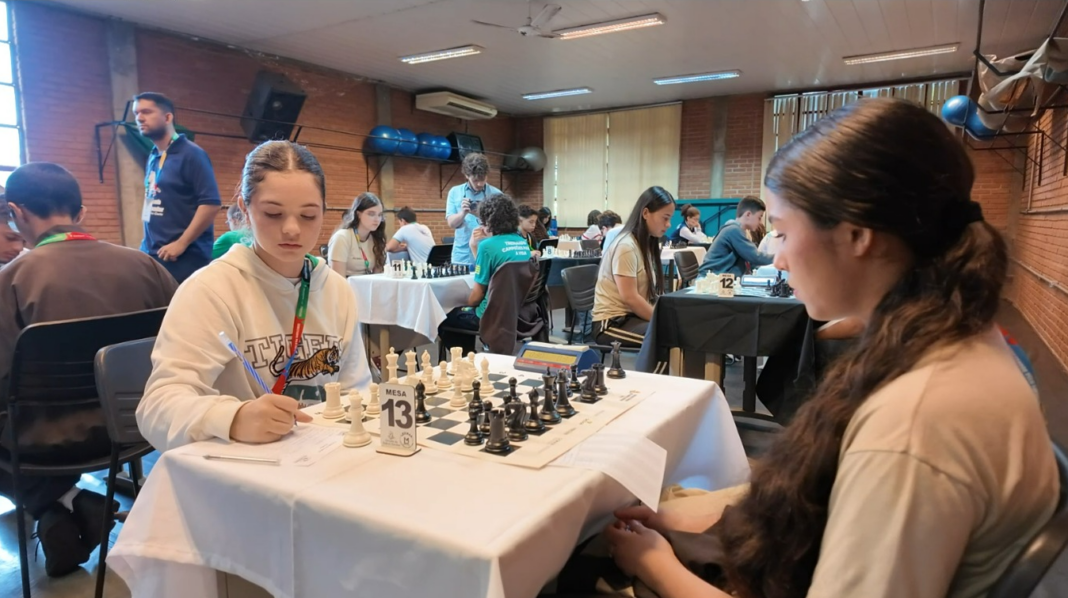 JOGOS ESTUDANTIS